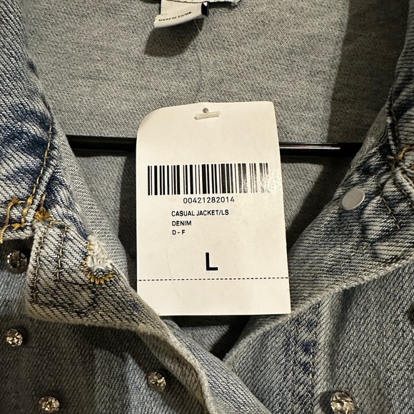 Forever 21 Womens Jacket Light Denim Crop Bling Rhinestones Pocket Raw Hem L New - Picture 5 of 5